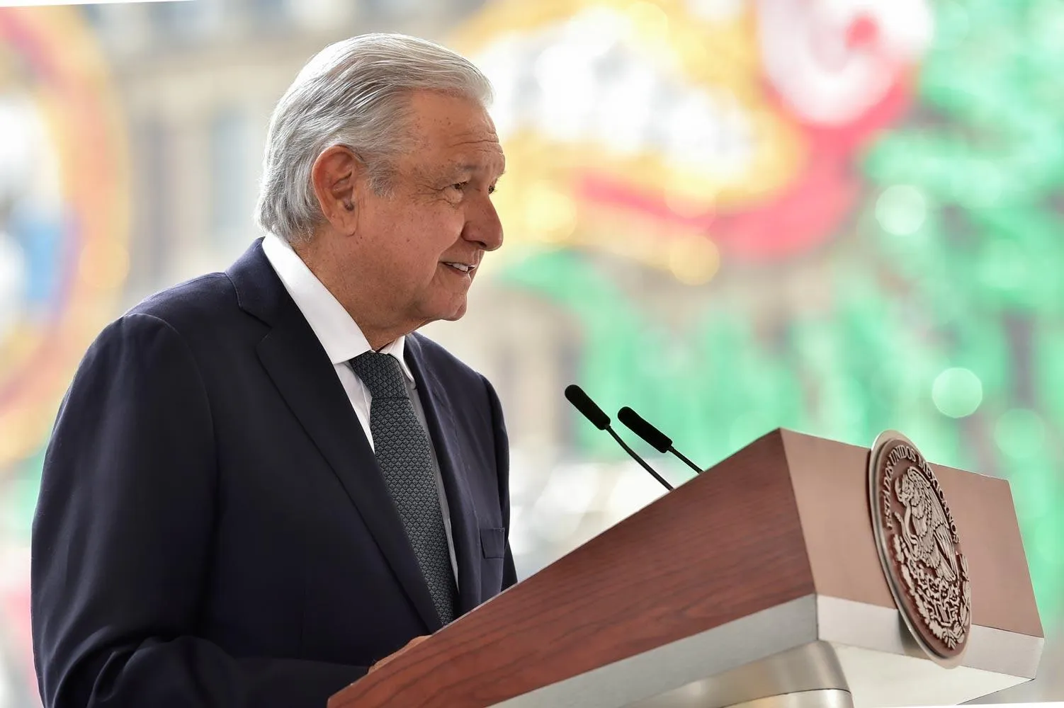 Amlo Offers Condolences to Iran for Death of President