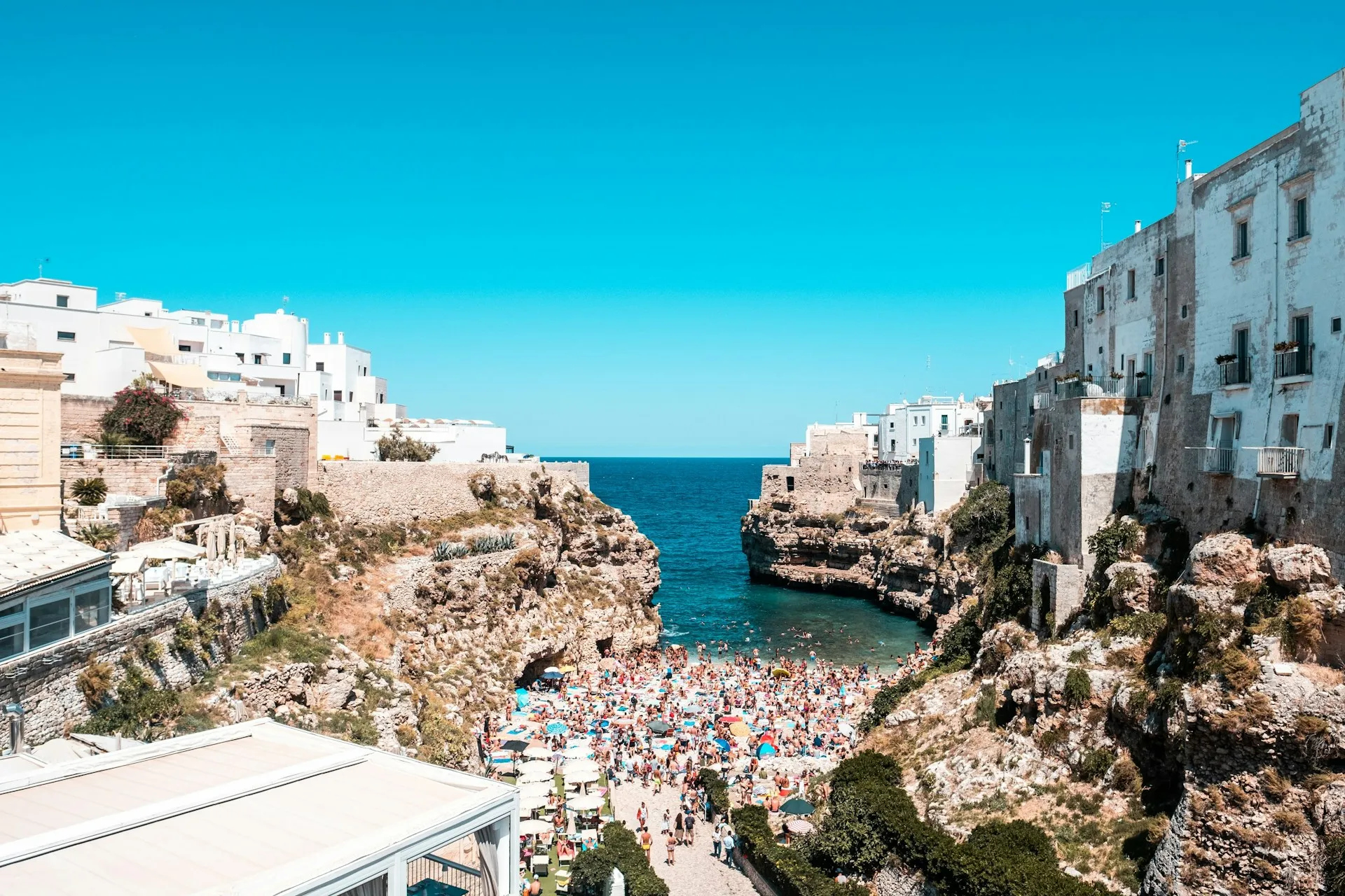 From Vacation to Disruption: Keys to High-impact Tourism Real Estate Financing