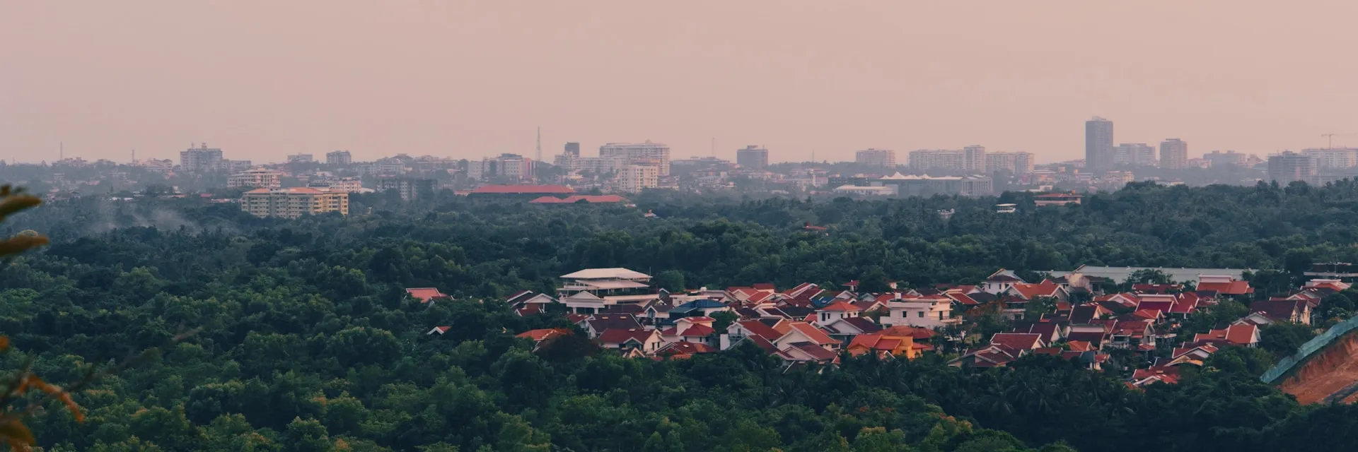 Greening Cities: a Strategy against Extreme Heat