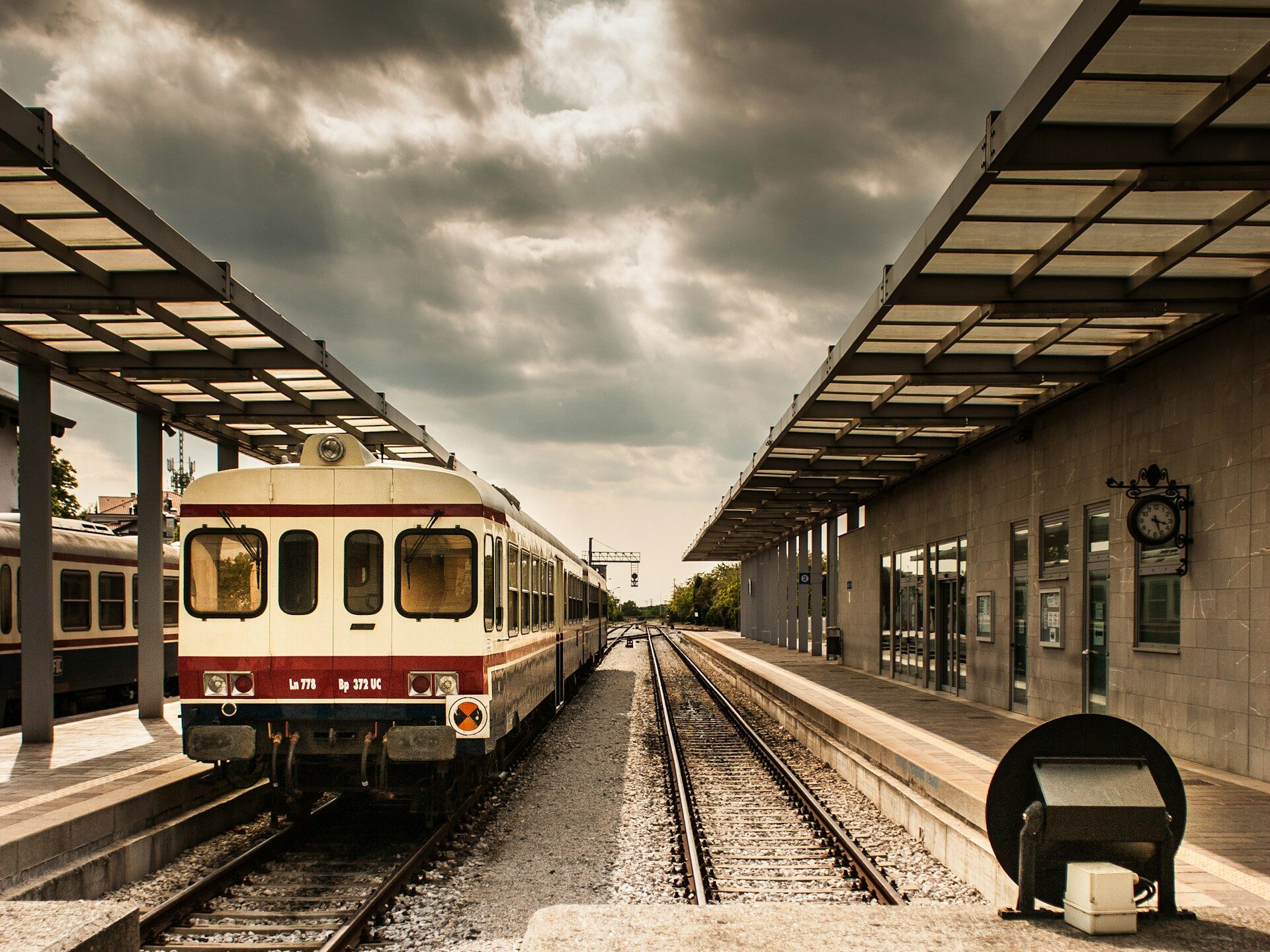 Irapuato Station and Passenger Train Project Unveiled to Business Leaders
