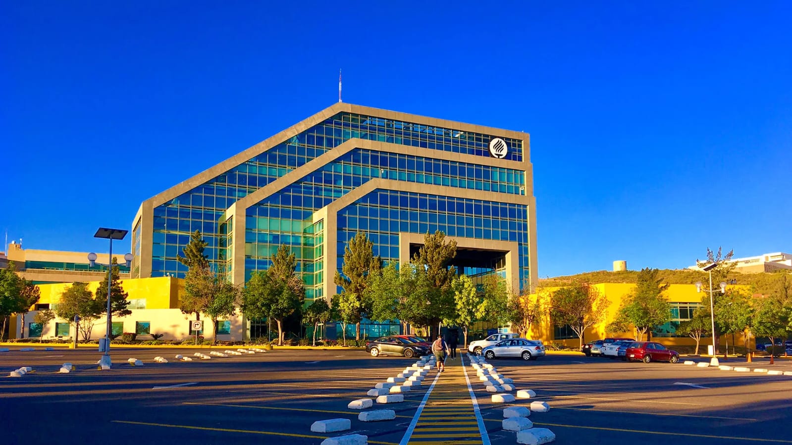 Scholarships at Tec de Monterrey San Luis Potosí Up to 85%: SEGE Signs Agreement