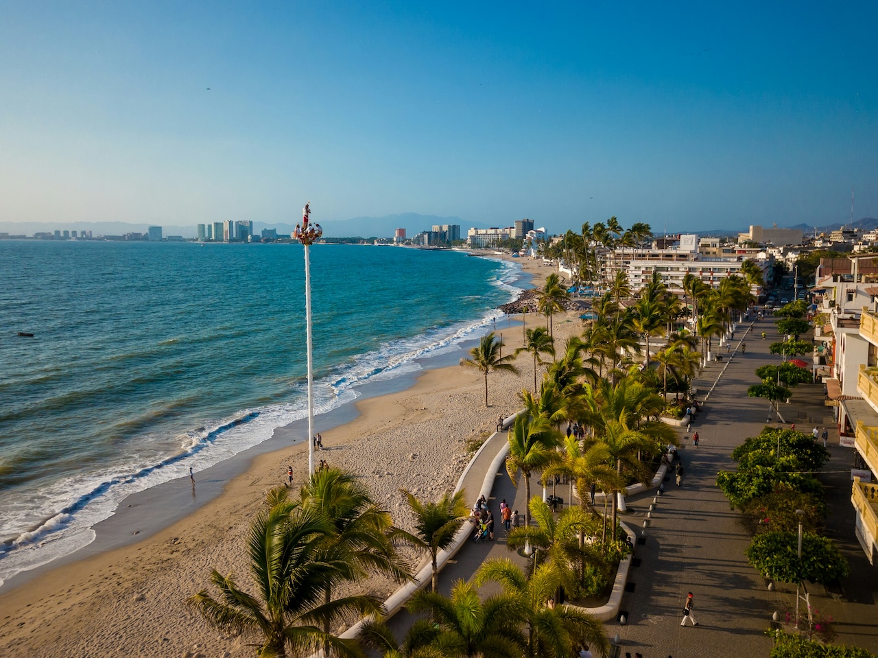 Jalisco Tourism Secretariat Awards Distinctions to Tourism Businesses in Puerto Vallarta: What Certifications Were Granted?