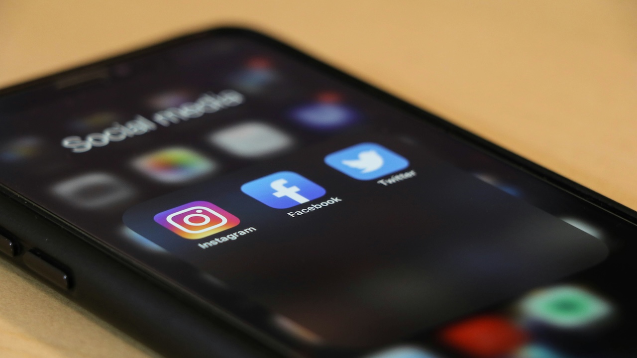 Meta Platforms Experiences Widespread Outages on June 12