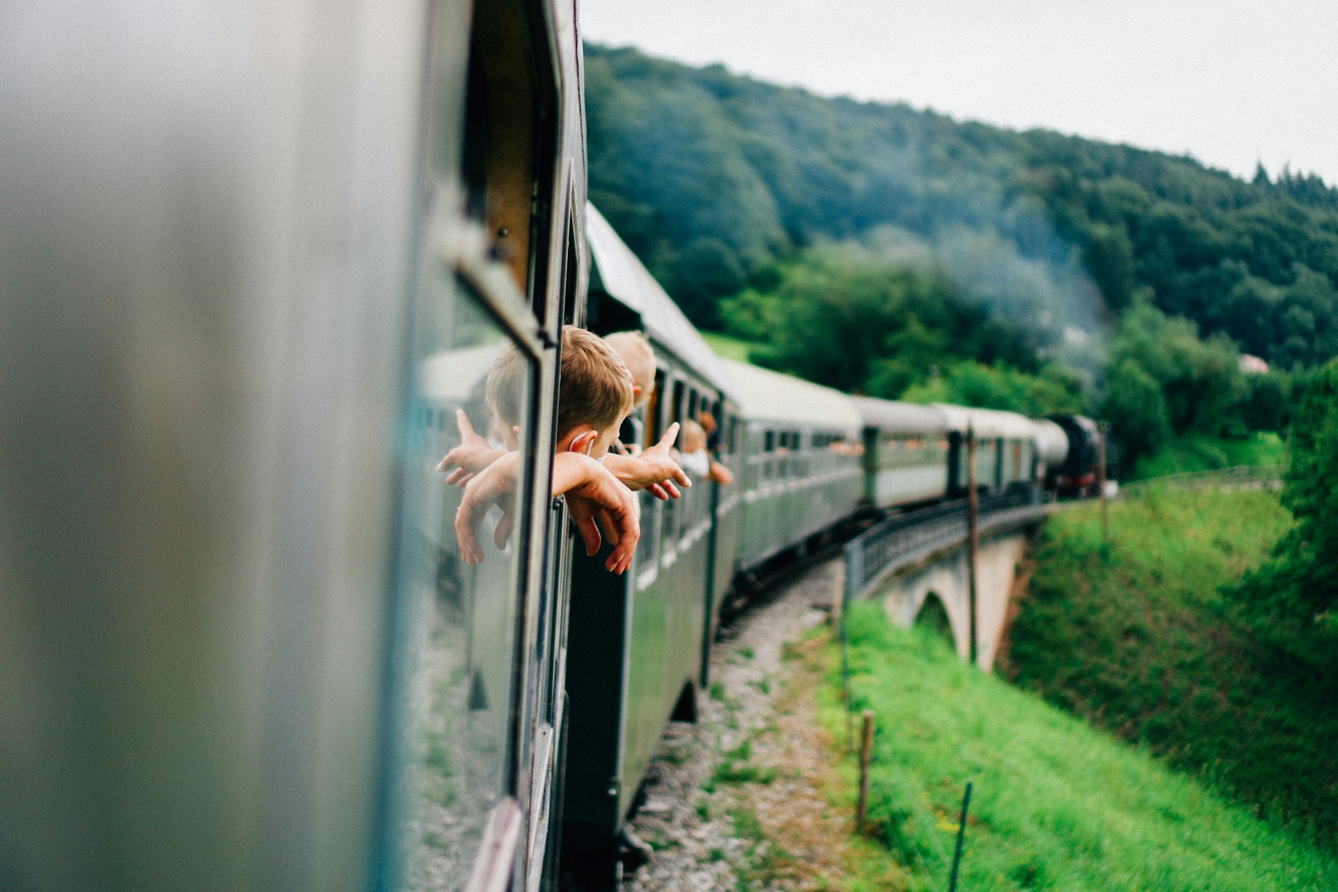 Mexico-Queretaro Train: UAQ Proposes Linear Park to Enhance Urban Mobility