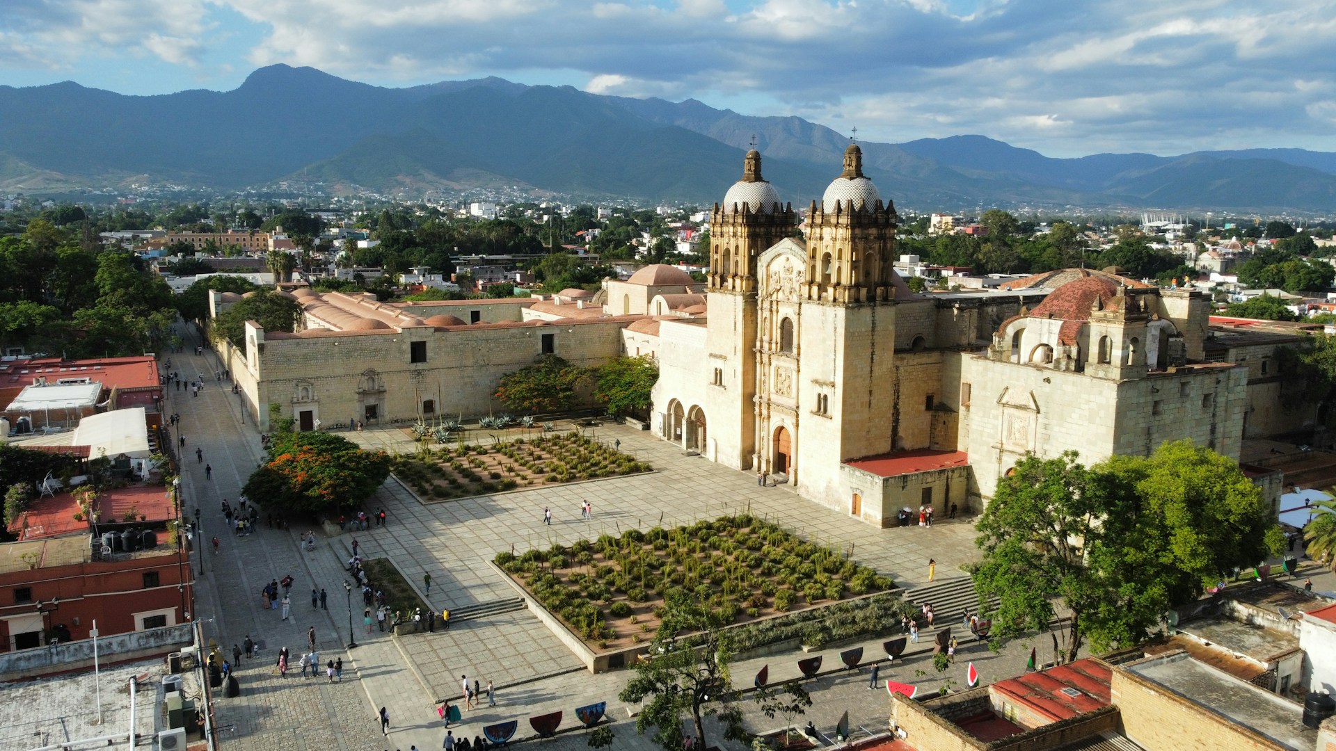 Querétaro-Oaxaca Route Launches Operations with Volaris