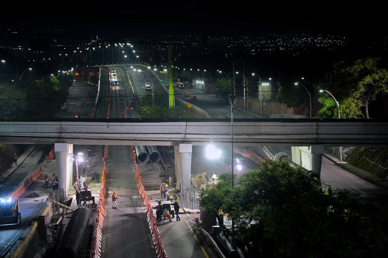 Mexico-Queretaro Train: No New Closures Expected on Bernardo Quintana Avenue