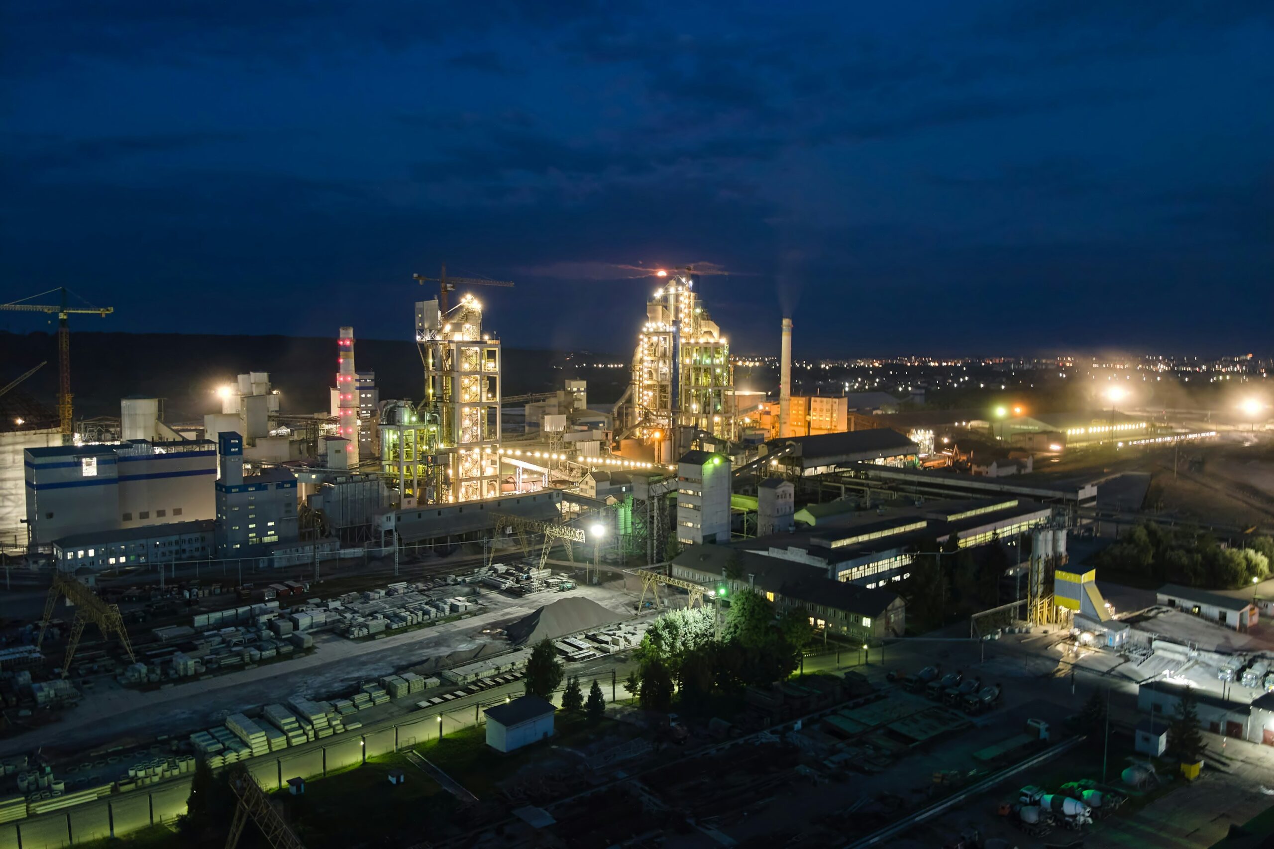 Manufacturing Declines 1.2% Annually in June 2026, Slowing Industrial Growth in Mexico