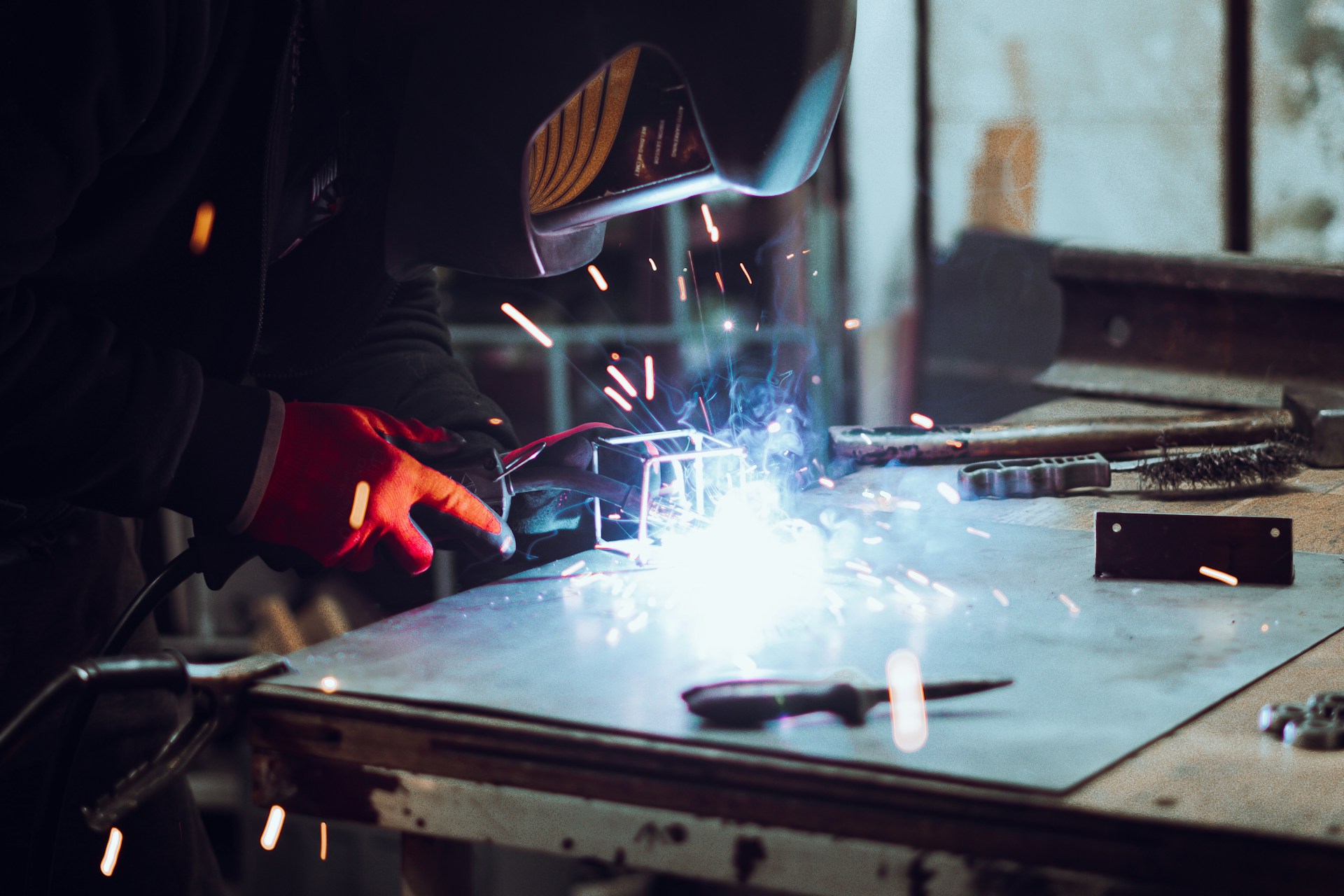 Manufacturing Sustains Employment in Nuevo León: Which Sectors Drove Growth?