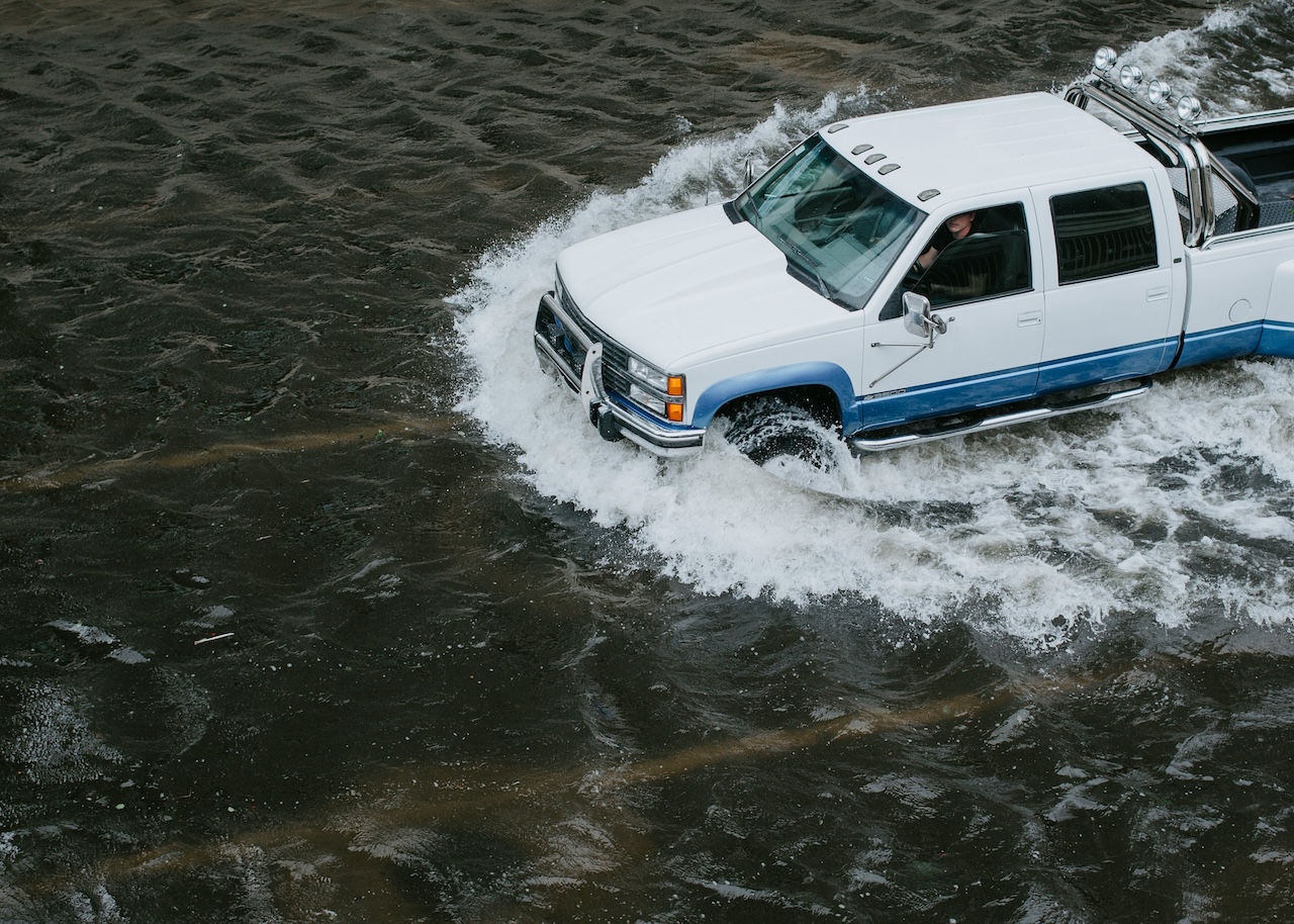 Hurricane Simon Lashes Jalisco Today: How Does it Impact the State Economy?