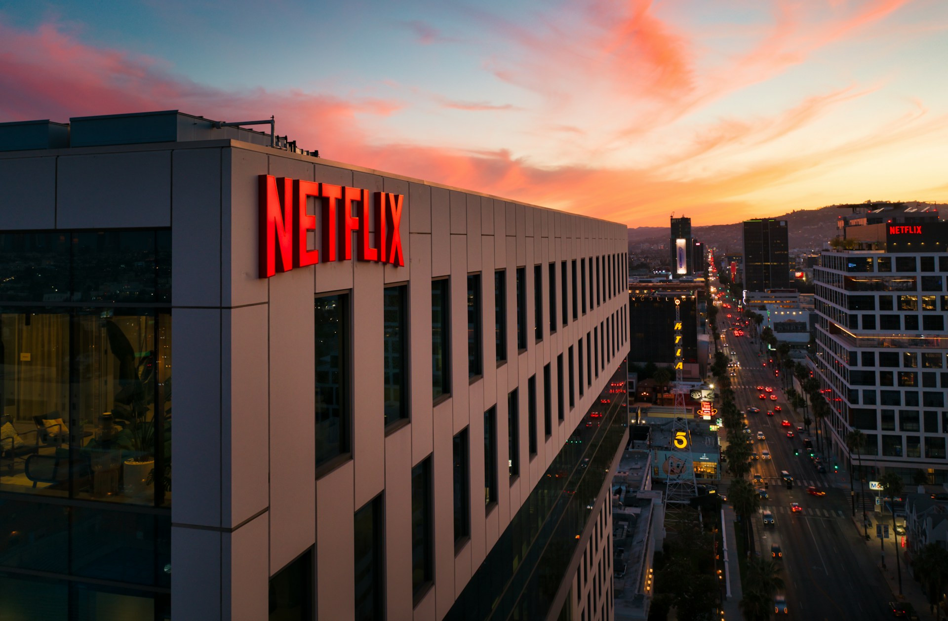 Netflix to Cut 1,000 Jobs: Are Positions in Mexico at Risk?
